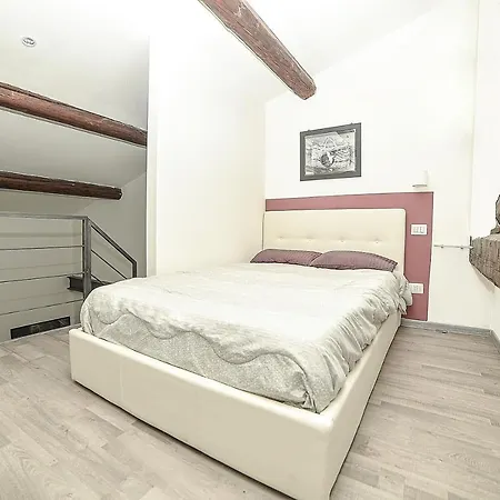 Ruote Apartment *